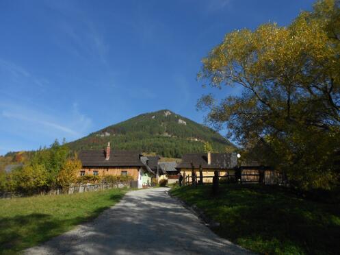 Biely Potok – Vlkolínec - Hrabovo 